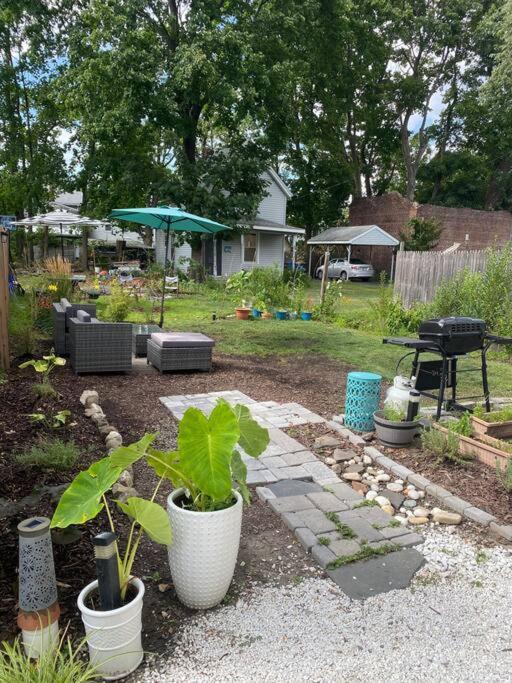 Studio Apt W Garden Kingston Eksteriør bilde